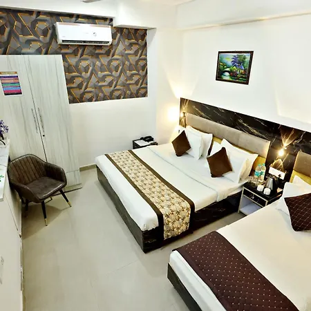 Hotel Popular Suites Delhi Airport-2